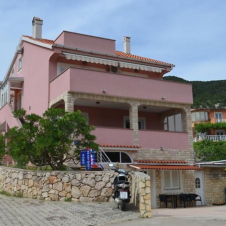 Apartments & Rooms Nensi Baška Esterno foto