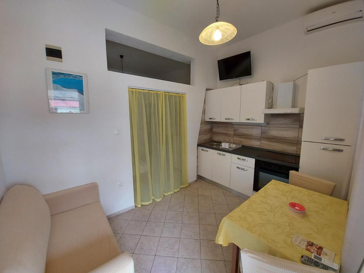 Apartments & Rooms Nensi Baška Esterno foto