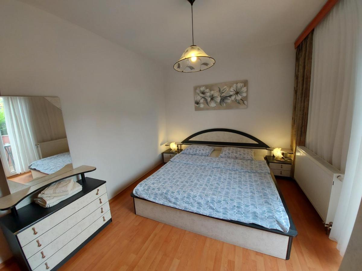Apartments & Rooms Nensi Baška Esterno foto