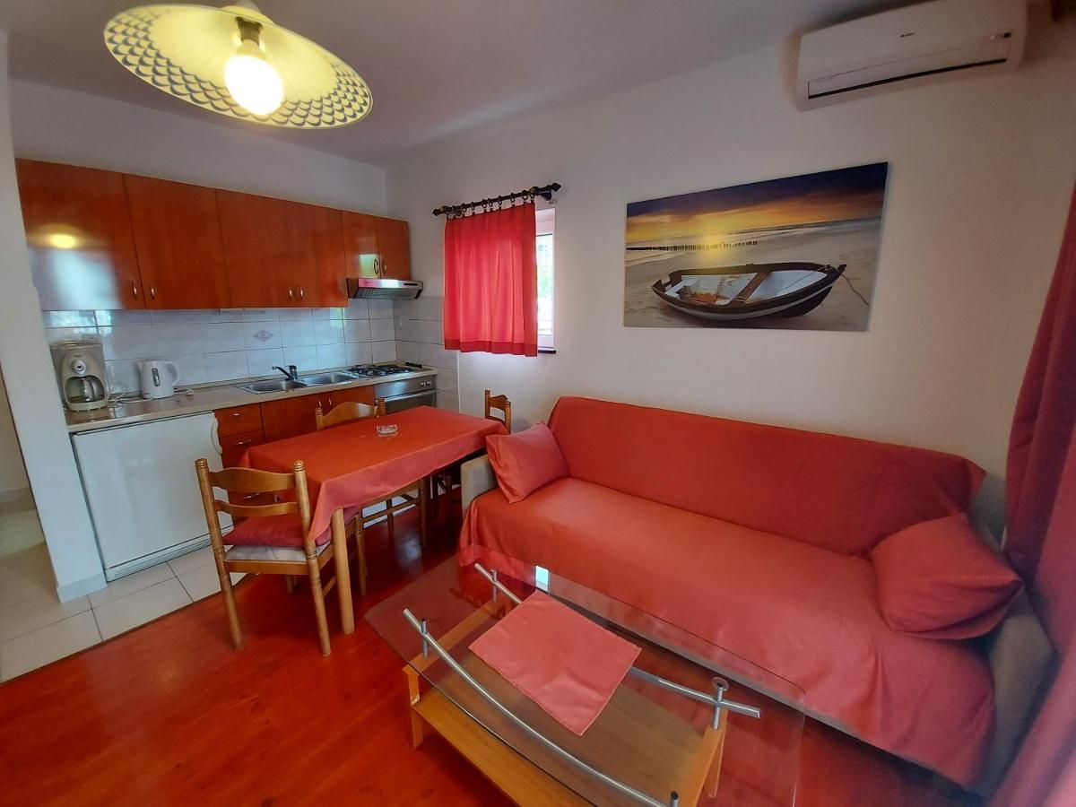 Apartments & Rooms Nensi Baška Esterno foto